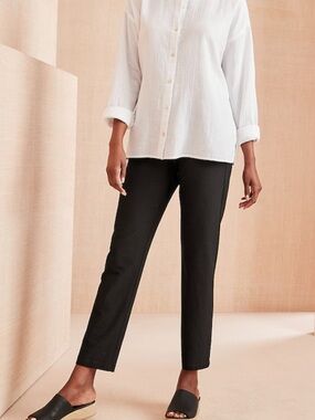 Eileen Fisher Black Cropped Straight-Leg Pants in Silk Georgette Crepe